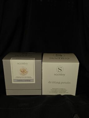 Scentsy Cream Dahlia Darling & Drifting Petals Fragrance Flowers Set